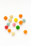 Image de Boules créatives en osier coloré, lot de 30